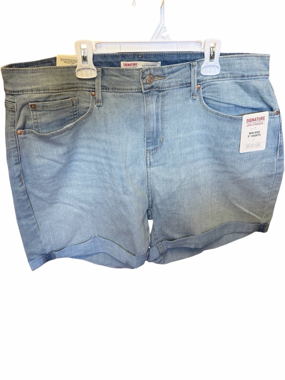 Signature by Levi Strauss Mid-rise Light Blue Rolled-Hem Denim Shorts